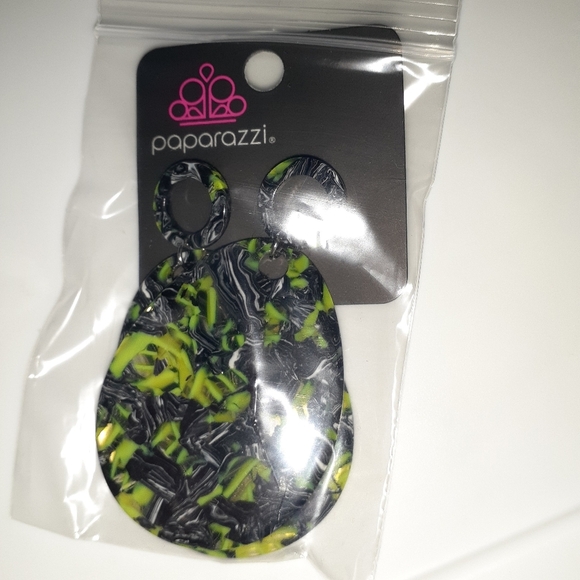 Retro-Politan Multi Earrings - Picture 6 of 6